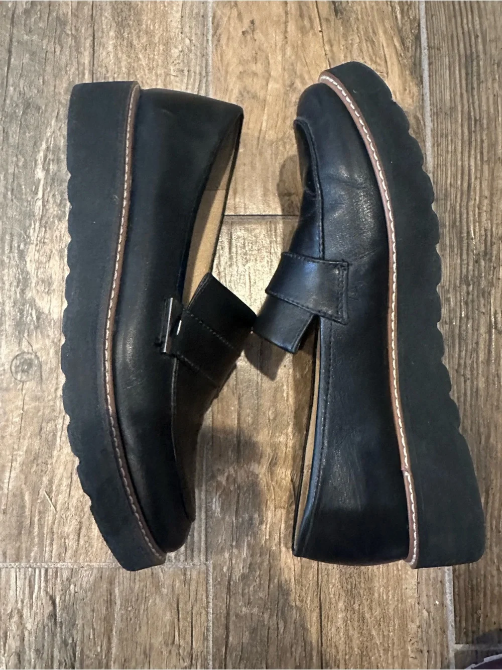Naturalizer Black Leather Slip-On Penny Loafers for Women